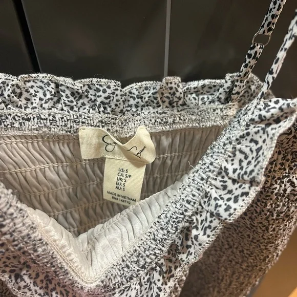 Jessica Simpson cute sundress worn once - Picture 4 of 4